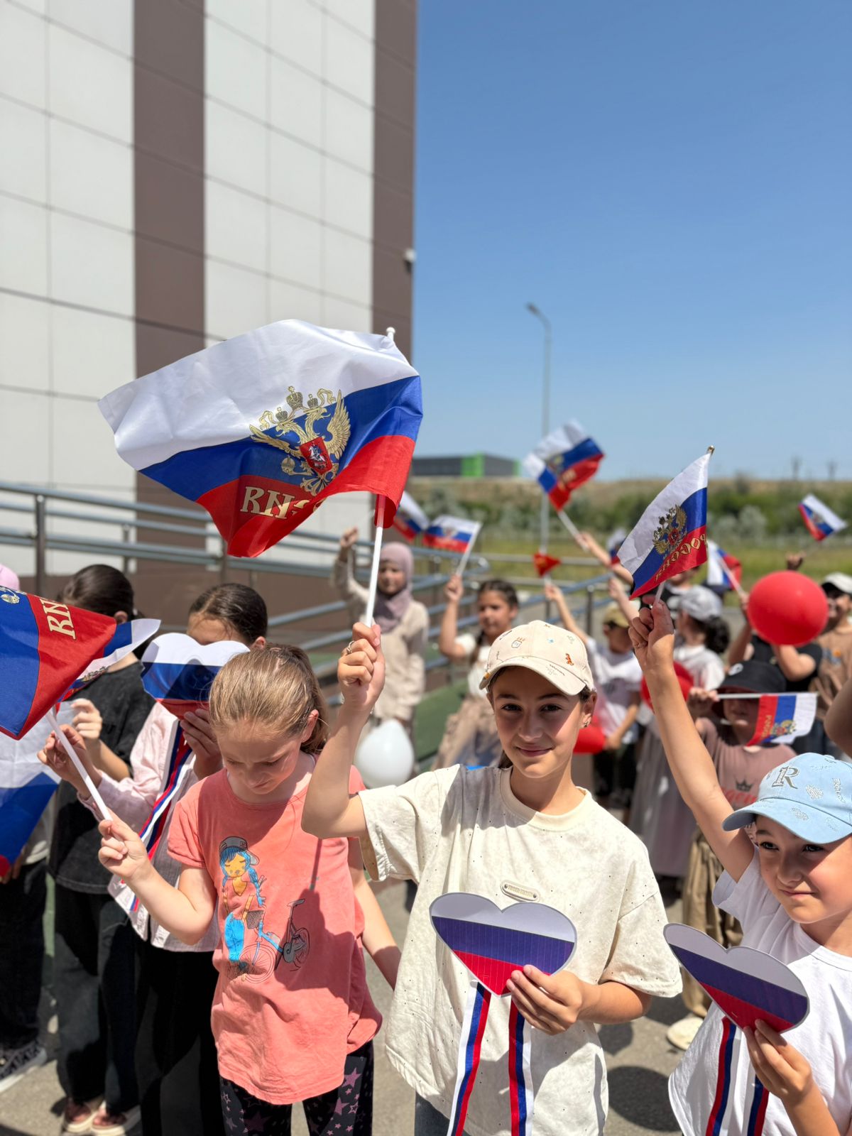Двенадцатый день - &amp;quot;День России&amp;quot;.